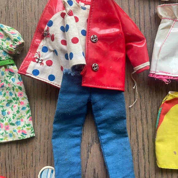 Vintage Barbie + Skipper Clothes Lot 1960’s+ - Picture 9 of 16